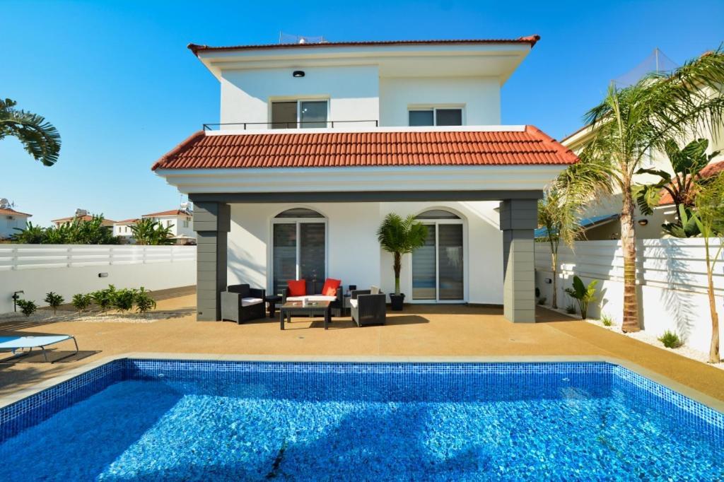 Villa Mario - 2Min Walk From Kapparis Beach Paralímni Extérieur photo